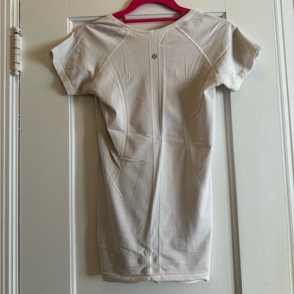 Lululemon Top - Picture 2 of 3